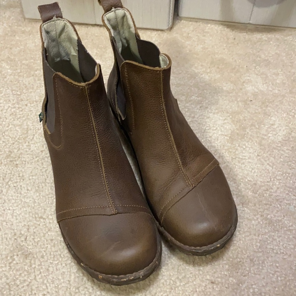 El Naturalista Booties - Size 40 euro- size 9